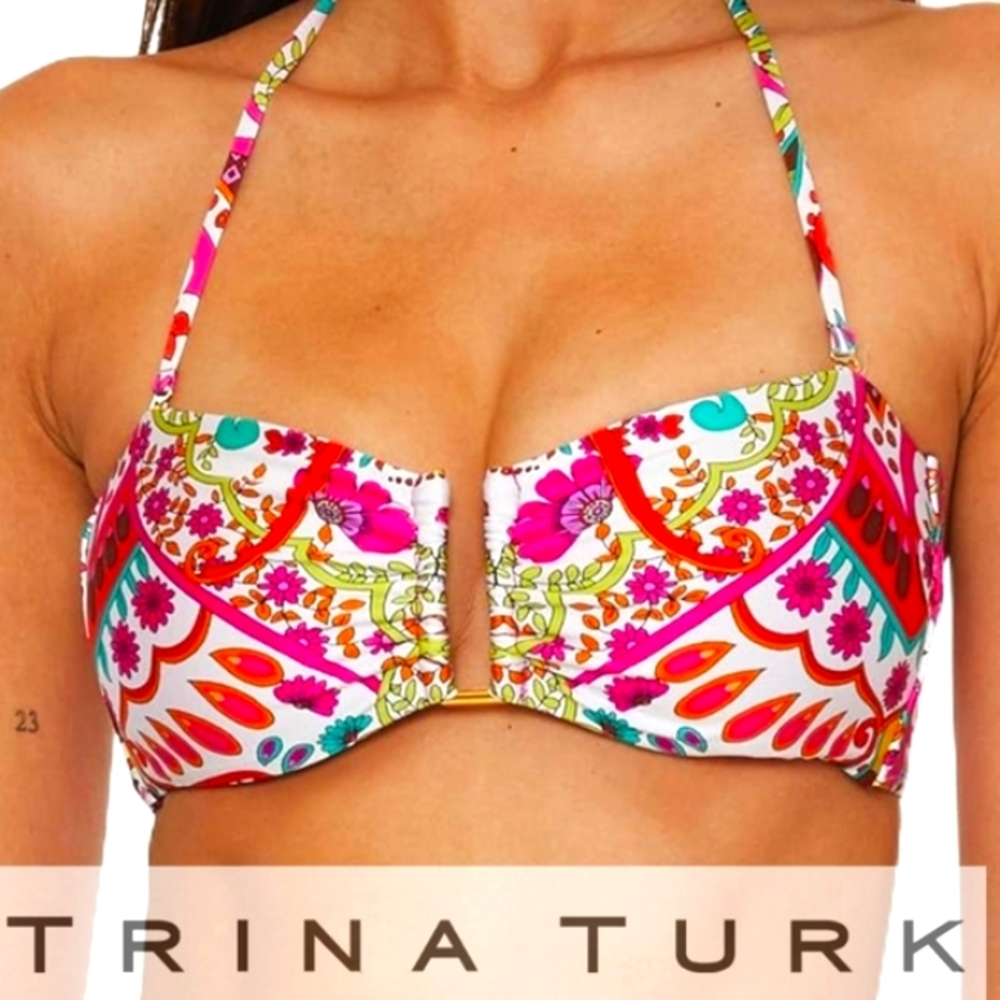 Trina Turk
Hawaiian Garden Bandeau Bikini Top Sz 8 in great shape. Top only